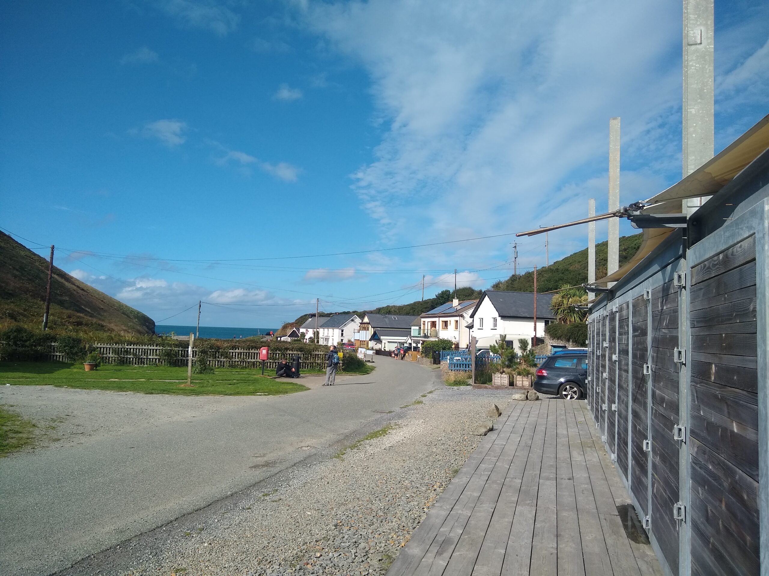 From Ty Cwch towards the sea